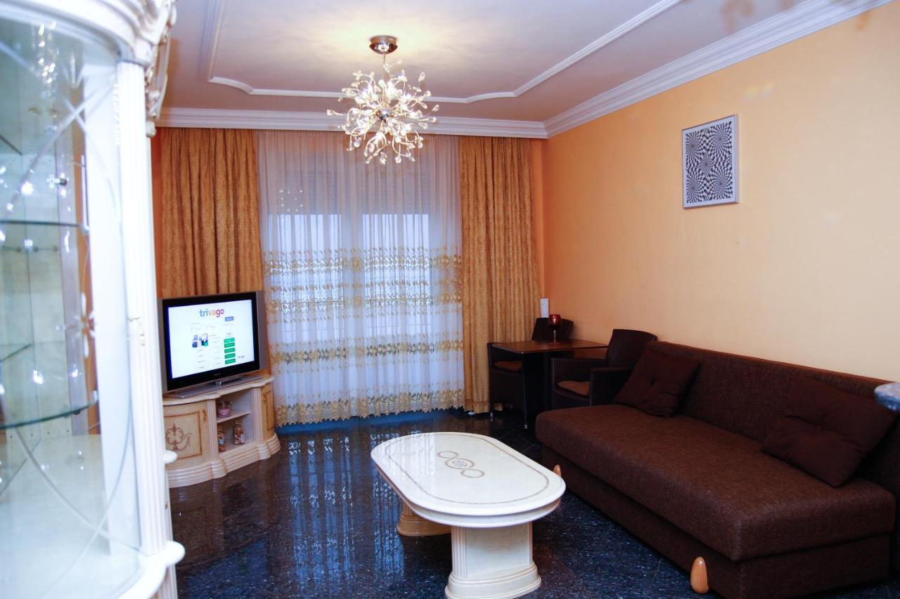 Club 218 Wellness Luxus Apartman